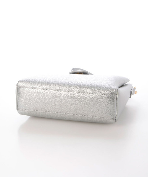 cache cache(カシュ カシュ)の「カシュカシュ cachecache / 横型3つ口ショルダーバッグ(ショルダーバッグ・レディース・ベージュ/グレー/シルバー/ブラック・FREE)」の8枚目の写真