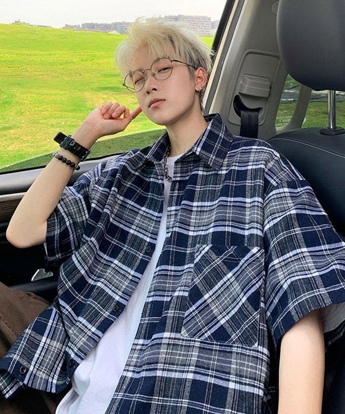 Ressaca（レサーカ）の「オーバーサイズ半袖チェック柄シャツ（シャツ/ブラウス・メンズ・ネイビー/イエロー/ブラウン/ピンク/ホワイト/ブルー/ブラック/ライトブルー・M/L/XL）」の5枚目の写真