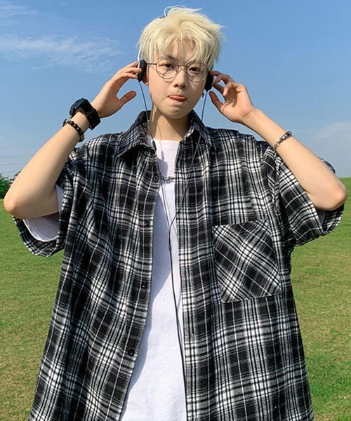 Ressaca（レサーカ）の「オーバーサイズ半袖チェック柄シャツ（シャツ/ブラウス・メンズ・ネイビー/イエロー/ブラウン/ピンク/ホワイト/ブルー/ブラック/ライトブルー・M/L/XL）」の3枚目の写真