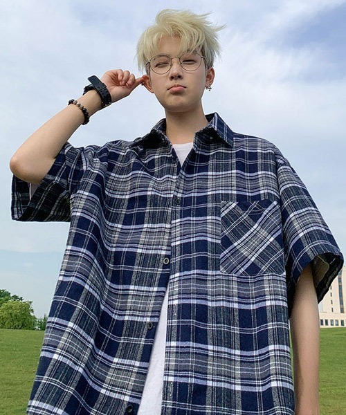 Ressaca（レサーカ）の「オーバーサイズ半袖チェック柄シャツ（シャツ/ブラウス・メンズ・ネイビー/イエロー/ブラウン/ピンク/ホワイト/ブルー/ブラック/ライトブルー・M/L/XL）」の19枚目の写真