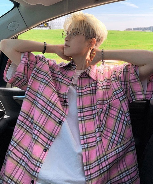 Ressaca（レサーカ）の「オーバーサイズ半袖チェック柄シャツ（シャツ/ブラウス・メンズ・ネイビー/イエロー/ブラウン/ピンク/ホワイト/ブルー/ブラック/ライトブルー・M/L/XL）」の22枚目の写真