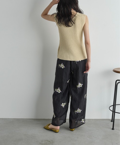 THE YOn(ザヨン)の「フラワーエンブロイダリーシアーイージーパンツ(その他パンツ・レディース・ブラウン/ブラック/アイボリー・FREE)」の18枚目の写真