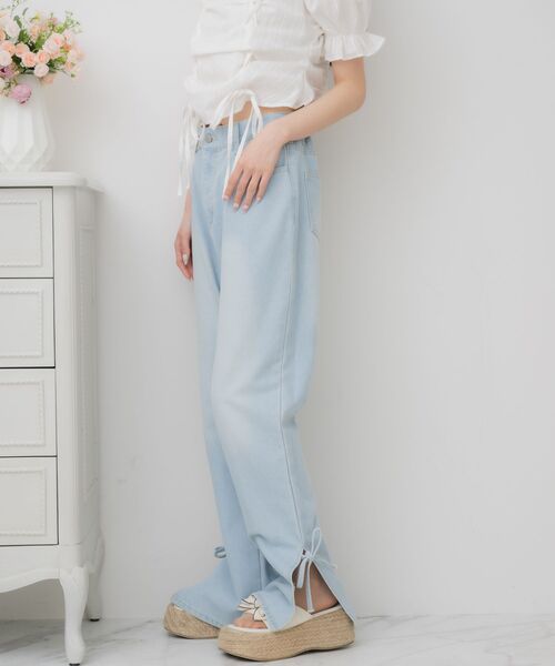 ems excite（エムズエキサイト）の「スリットリボンPT（デニムパンツ・レディース・ブラック/ブルー系その他5/ダークブルー・FREE）」の5枚目の写真