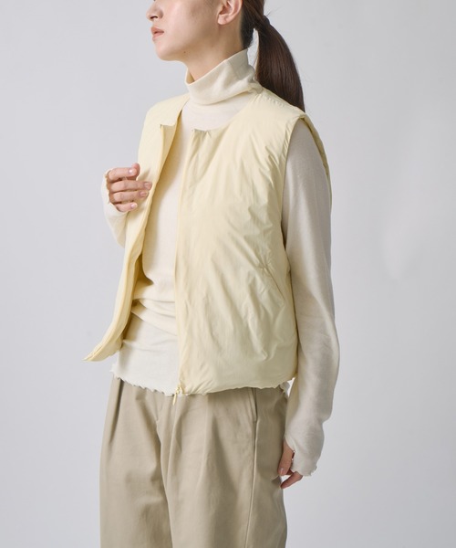 miffew（ミフュー）の「「miffew/ ミフュー」COLLARLESS DOWN VEST（ダウンジャケット/コート・レディース・バーガンディー/ブラック/チャコールグレー/ライトイエロー・1/2/4/3）」の6枚目の写真