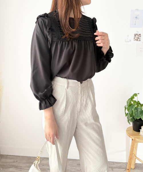 Amulet（アミュレット）の「シンプルだけどレーススリーブが華やかに　フリル長袖ブラウス（シャツ/ブラウス・レディース・グリーン/ホワイト/ブラック・L/XL/M）」の20枚目の写真