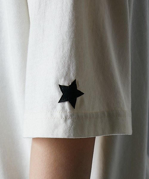 GEVS.(ジェイヴィス)の「綿100%ピグメント染ロゴプリントTシャツ<大きいサイズ有>GEVS.(Tシャツ/カットソー・レディース・スミクロ/アイボリー・M/L/LL/3L/4L/5L)」の16枚目の写真