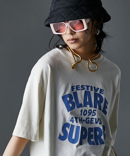 GEVS.(ジェイヴィス)の「綿100%ピグメント染ロゴプリントTシャツ<大きいサイズ有>GEVS.(Tシャツ/カットソー・レディース・スミクロ/アイボリー・M/L/LL/3L/4L/5L)」の22枚目の写真