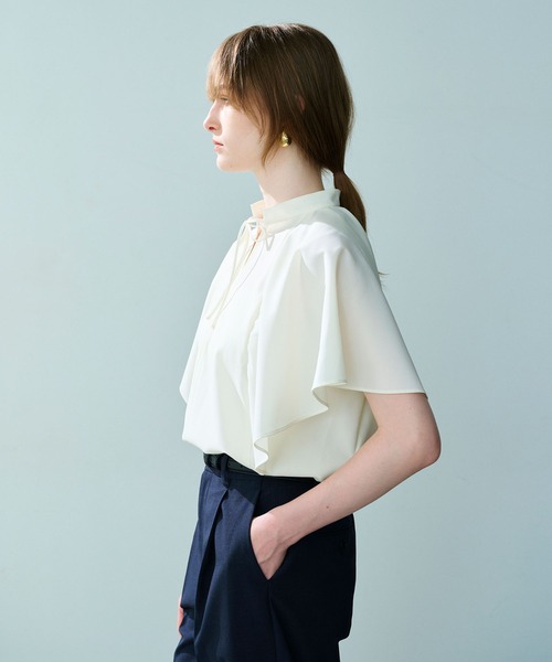 N.O.R.C(ノーク)の「ウォッシャブルラッフルブラウス【CLEAN MOTION】(シャツ/ブラウス・レディース・チャコール/ネイビー/オフホワイト・フリー)」の8枚目の写真