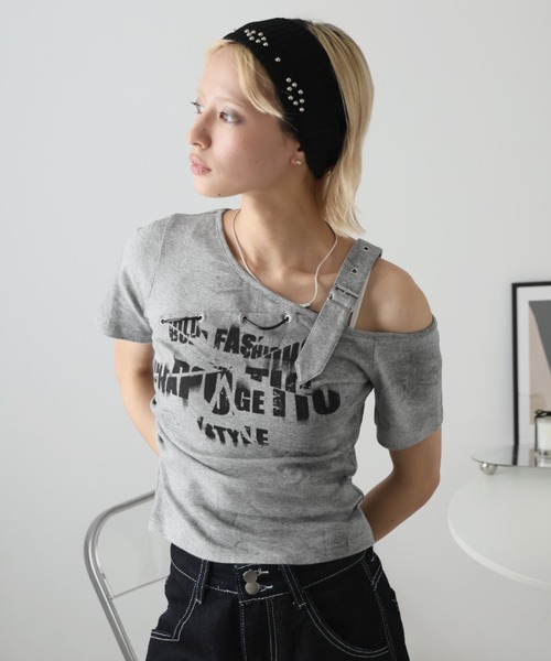 Ulysses(ユリシス)の「ベルトデザインワンショルダーTシャツ(Tシャツ/カットソー・レディース・グレー/ブラック/ホワイト・F)」の16枚目の写真