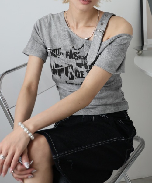 Ulysses(ユリシス)の「ベルトデザインワンショルダーTシャツ(Tシャツ/カットソー・レディース・グレー/ブラック/ホワイト・F)」の20枚目の写真