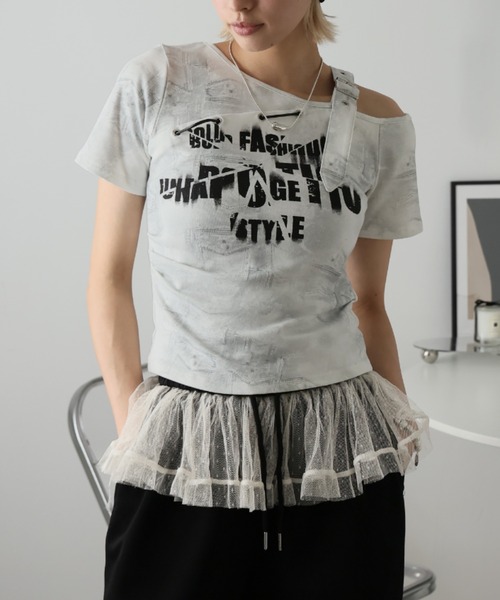 Ulysses(ユリシス)の「ベルトデザインワンショルダーTシャツ(Tシャツ/カットソー・レディース・グレー/ブラック/ホワイト・F)」の8枚目の写真
