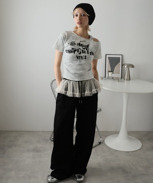 Ulysses(ユリシス)の「ベルトデザインワンショルダーTシャツ(Tシャツ/カットソー・レディース・グレー/ブラック/ホワイト・F)」の13枚目の写真
