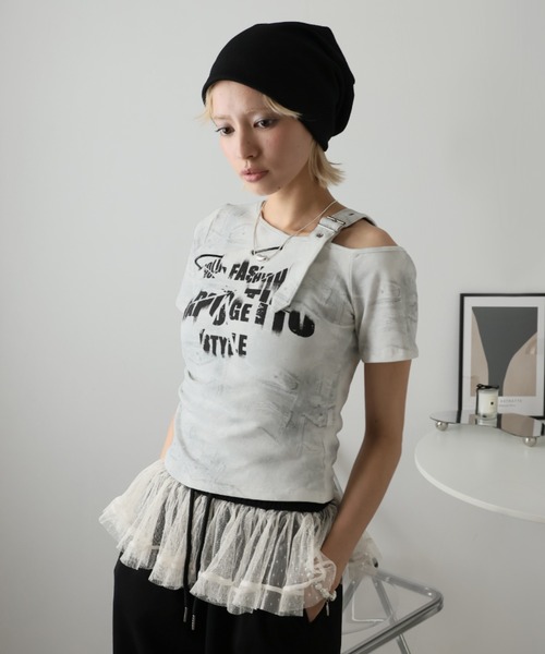 Ulysses(ユリシス)の「ベルトデザインワンショルダーTシャツ(Tシャツ/カットソー・レディース・グレー/ブラック/ホワイト・F)」の7枚目の写真