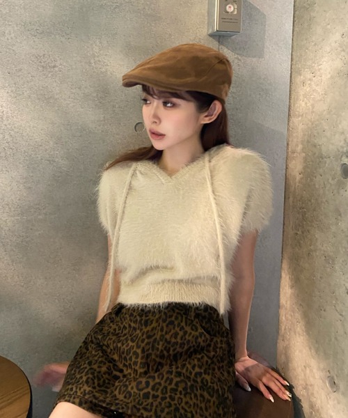 RAY CASSIN（レイカズン）の「シャギーフード半袖ニットプルオーバー（ニット/セーター・レディース・アイボリー/チャコールグレー/ベージュ・FREE）」の3枚目の写真