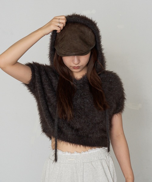 RAY CASSIN（レイカズン）の「シャギーフード半袖ニットプルオーバー（ニット/セーター・レディース・アイボリー/チャコールグレー/ベージュ・FREE）」の2枚目の写真