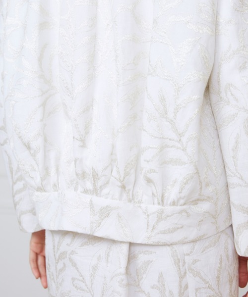 INED(イネド)の「フロントジップブルゾン《la veille by SUPERIOR CLOSET》(ブルゾン・レディース・アイボリー・7号)」の6枚目の写真