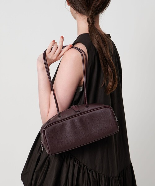 ＆MyuQ（アンドミューク）の「＜＆MyuQ＞KAKU WIDE バッグ（ショルダーバッグ・レディース・ワイン/ブラック/ダークブラウン・FREE）」の3枚目の写真