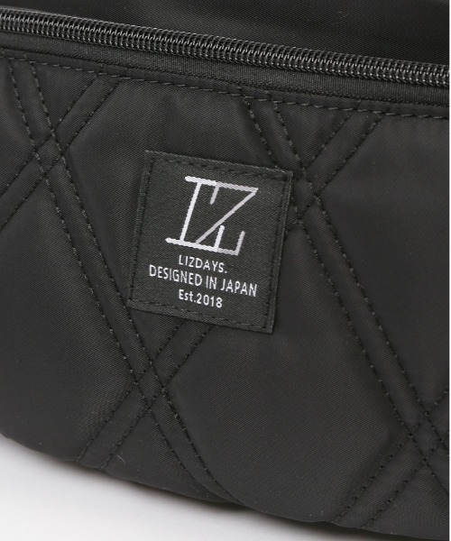 LIZDAYS(リズデイズ)の「LIZDAYS キルティングナイロンボディバッグ フロントロゴ(ボディバッグ/ウエストポーチ・レディース・ブラック・FREE)」の11枚目の写真