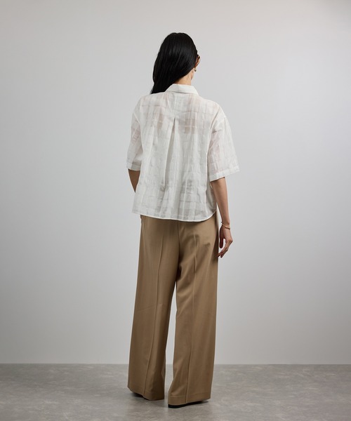 ROPE'(ロペ)の「【洗える】シアーチェッククロップド5分袖シャツ/セットアップ対応(シャツ/ブラウス・レディース・ホワイト・FREE)」の3枚目の写真