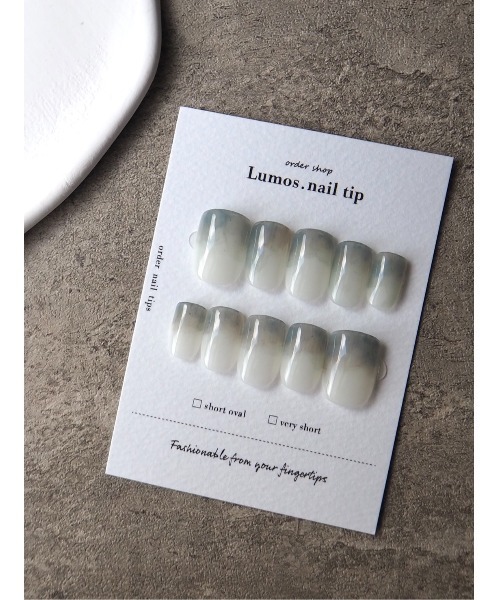 tone(トーン)の「【Lumos】鉱物ネイルチップ(MA)(ネイルシール/ネイルチップ・レディース・その他1・MEDIUM/LARGE)」の1枚目の写真