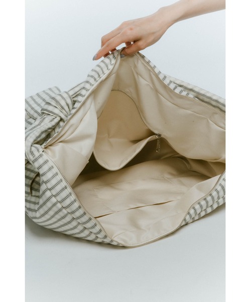 Knuth Marf(クヌースマーフ)の「label checkered shirts bag(ショルダーバッグ・レディース・ホワイト・ONE SIZE)」の6枚目の写真
