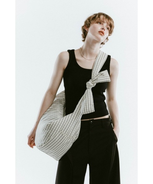 Knuth Marf(クヌースマーフ)の「label checkered shirts bag(ショルダーバッグ・レディース・ホワイト・ONE SIZE)」の17枚目の写真
