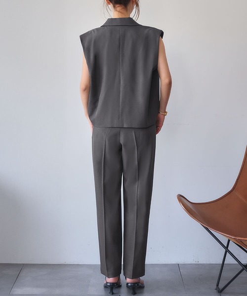ELFRANK(エルフランク)の「セットアップ テーラードベスト ジレ ワイドパンツ 2点セット 上下セット ビジネス オフィス オケージョン(セットアップ・レディース・チャコールグレー/ベージュ・M/L)」の8枚目の写真