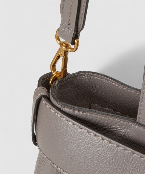 ANAYI（アナイ）の「◇ベルテットトートバッグ（トートバッグ・レディース・グレイッシュベージュ/ライトグレー・FREE）」の18枚目の写真