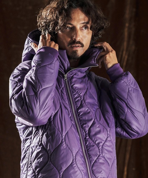 ANGENEHM（アンゲネーム）の「mj10979-Wave Quilted Zip Hooded Coat フーディーコート(AG05-011acf)（その他アウター・メンズ・ブラック/パープル・M/S/L）」の16枚目の写真