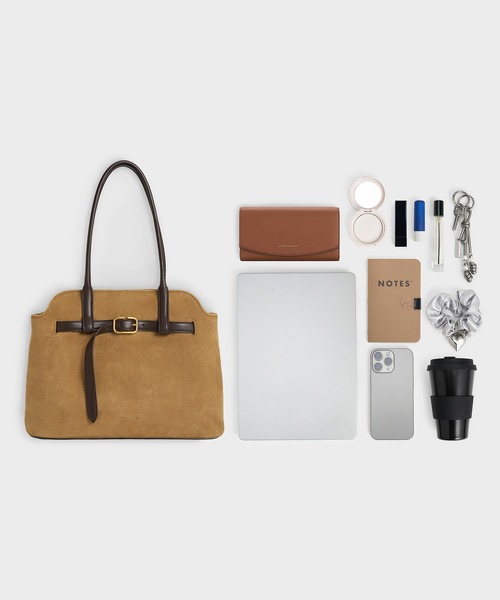 【美品】ベージュトートバッグCharles&keith CHARLES & KEITH Lyla ミニライラ チューブラートートバッグ （Taupe