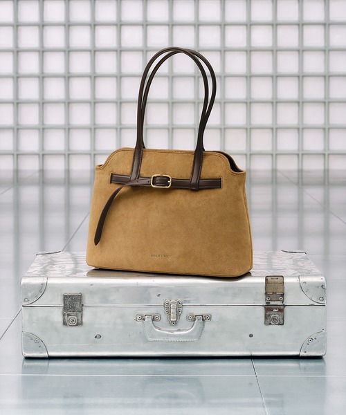 Victoria ヴィクトリア ベルトトラペーズトートバッグ（トートバッグ