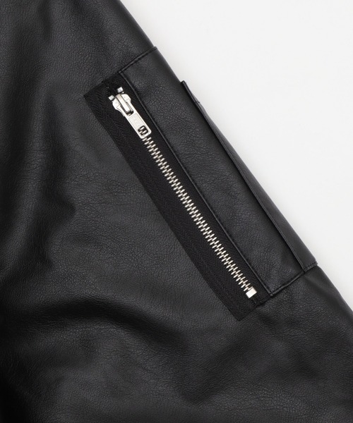 Figments(フィグメンツ)の「N2B合皮ジャケット(ブルゾン・レディース・ブラック・LARGE/MEDIUM)」の5枚目の写真