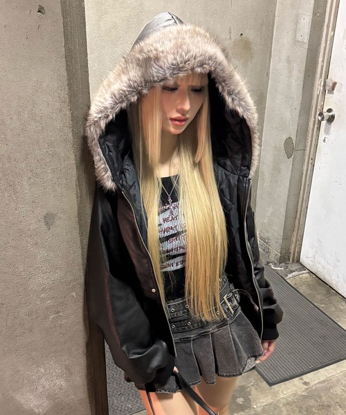 Figments(フィグメンツ)の「N2B合皮ジャケット(ブルゾン・レディース・ブラック・LARGE/MEDIUM)」の14枚目の写真