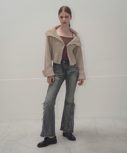 Mirette(ミレット)の「フリンジスリットフレアデニムパンツ / Fringe Slit Flare Denim Pants(デニムパンツ・レディース・ブルー/ブラック・SMALL/MEDIUM/LARGE)」の22枚目の写真