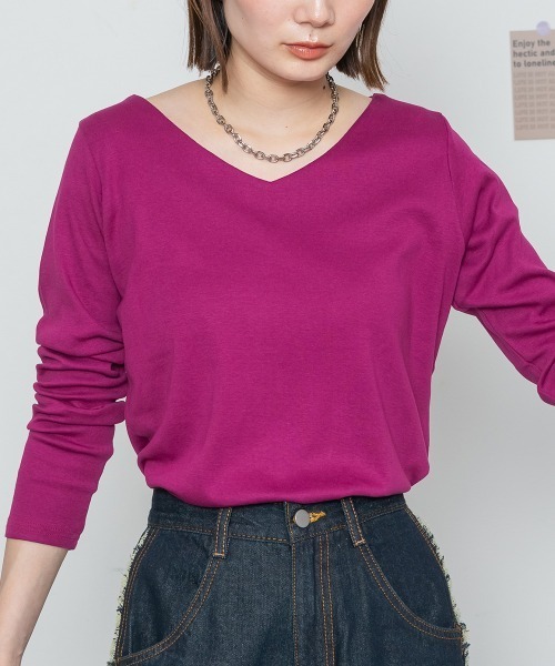 RCD(アールシーディー)の「【着回し抜群】無地ロングVネックTシャツ(Tシャツ/カットソー・レディース・グレイッシュベージュ/ブルーグレー/ホワイト/ネイビー/チャコールグレー/杢グレー/ブラック/カーキ/ピンク系その他・4L/M/LL/L/3L)」の11枚目の写真