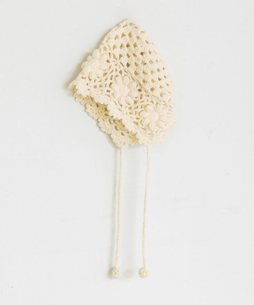 BRANSHES（ブランシェス）の「【ベビー】かぎ針編みボンネット（ニットキャップ/ビーニー・キッズ・アイボリー・FREE）」の2枚目の写真