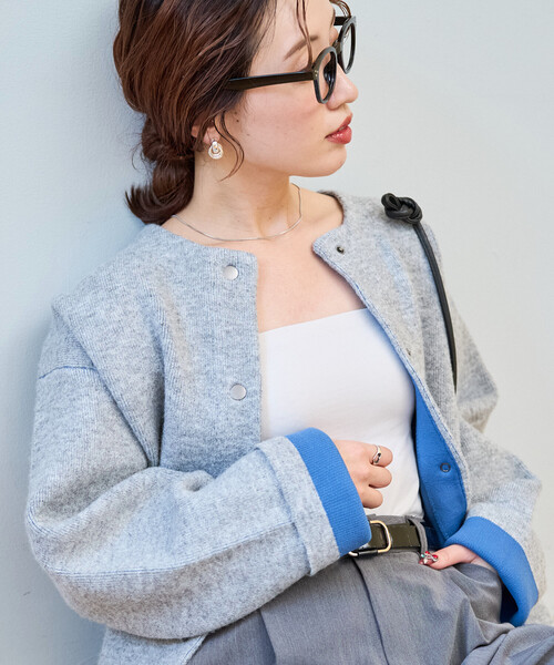 FREAK'S STORE（フリークスストア）の「限定展開　裏配色 スナップ ニット カーディガン（カーディガン/ボレロ・レディース・ベージュ/ネイビー/ナチュラル/チャコールグレー/グレー/ブラック/ブラウン・ﾌﾘ-）」の3枚目の写真