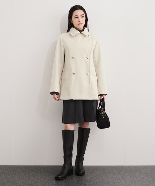 le cercle ADAM ET ROPE'(ルセルクルアダムエロペ)の「ウールライクダブルテーラードミドル丈コート(ピーコート・レディース・キナリ/キャメル/ネイビー・FREE)」の6枚目の写真