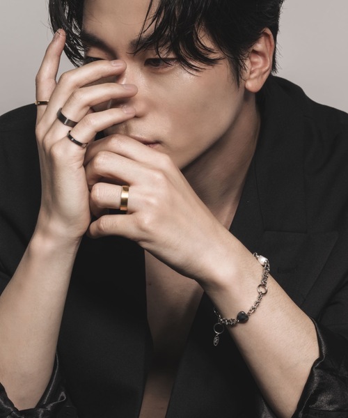 muku(ムク)の「BRACELET/POINT STONE×PEARL(ブレスレット・メンズ・ブラック×シルバー/ブルー・FREE)」の14枚目の写真