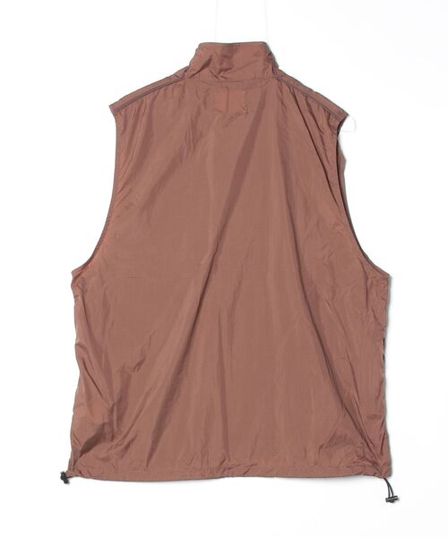 WudgeBoy（ワッジボーイ）の「nylon best（ベスト・メンズ・ダークブラウン/グレー・LARGE/MEDIUM）」の3枚目の写真