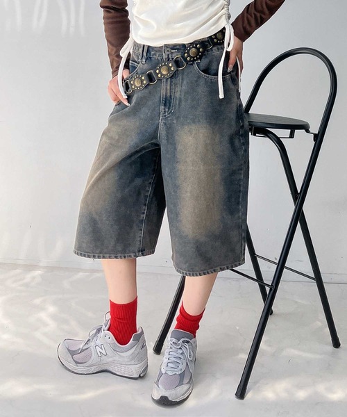 AS KNOW AS plus（アズノゥアズプラス）の「♪ヴィンテージ風ウォッシュデニム バミューダハーフパンツ（デニムパンツ・レディース・ブルー/ブラック/ブラック系・FREE）」の4枚目の写真