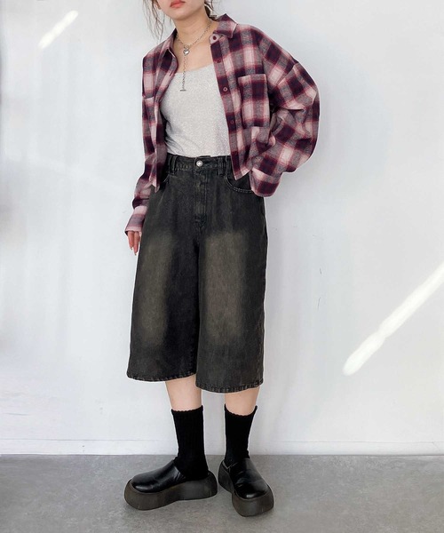 AS KNOW AS plus（アズノゥアズプラス）の「♪ヴィンテージ風ウォッシュデニム バミューダハーフパンツ（デニムパンツ・レディース・ブルー/ブラック/ブラック系・FREE）」の21枚目の写真