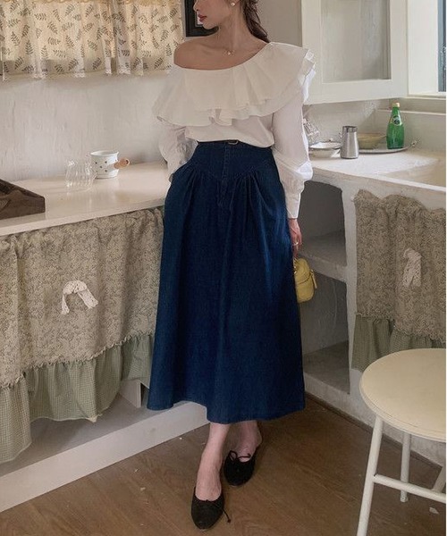 MAISON DE THERESE(メゾン ド テレーズ)の「片方オフショルダーのワイドカラーシャツ(シャツ/ブラウス・レディース・ホワイト・S/M)」の10枚目の写真