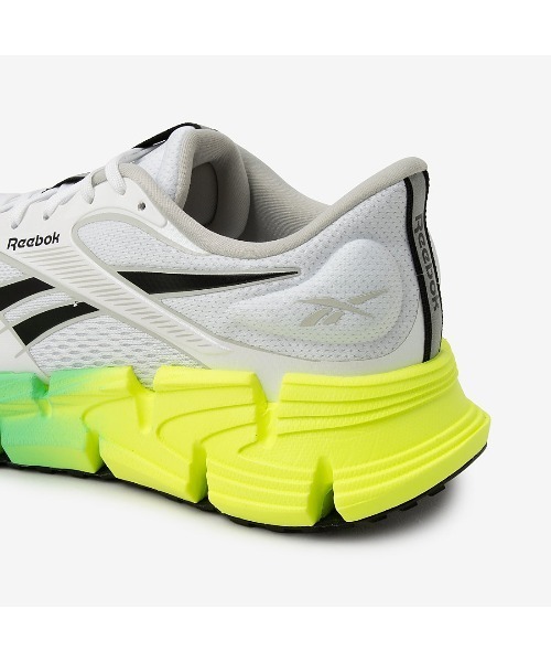 Reebok(リーボック)の「フロートジグ 2 / FLOATZIG 2(スニーカー・メンズ・ブラック×ホワイト/ホワイト/アイボリー/ブラック/ブルー/ホワイト系その他/グレー/グレー系その他/ブラック系その他/ホワイト系その他2・25.0cm/25.5cm/26.0cm/26.5cm/27.0cm/27.5cm/28.0cm/28.5cm/29.0cm/30.0cm/31cm)」の14枚目の写真