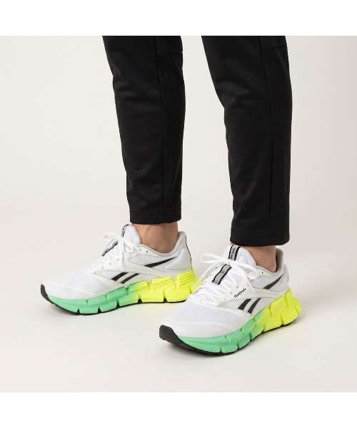 Reebok(リーボック)の「フロートジグ 2 / FLOATZIG 2(スニーカー・メンズ・ブラック×ホワイト/ホワイト/アイボリー/ブラック/ブルー/ホワイト系その他/グレー/グレー系その他/ブラック系その他/ホワイト系その他2・25.0cm/25.5cm/26.0cm/26.5cm/27.0cm/27.5cm/28.0cm/28.5cm/29.0cm/30.0cm/31cm)」の17枚目の写真