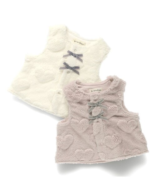 BRANSHES（ブランシェス）の「【ベビー】ハート総柄ボアベスト（ベスト・キッズ・ピンクベージュ/アイボリー・FREE）」の4枚目の写真