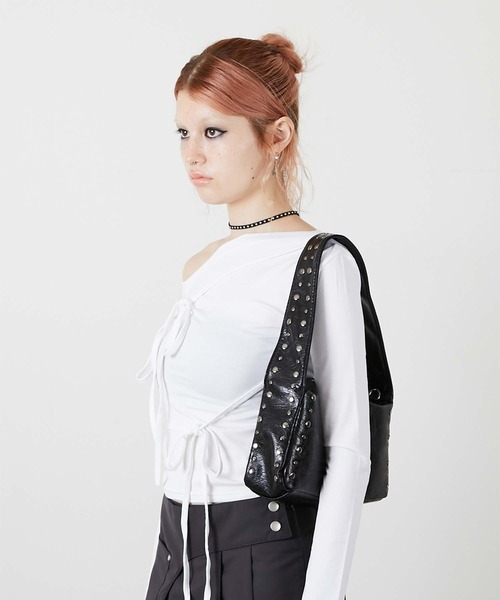 led.tokyo(レッドトウキョウ)の「【led.tokyo】2WAY STUDS BAG/2WAYスタッズバッグ(ショルダーバッグ・レディース・ホワイト/ブラック・FREE)」の15枚目の写真