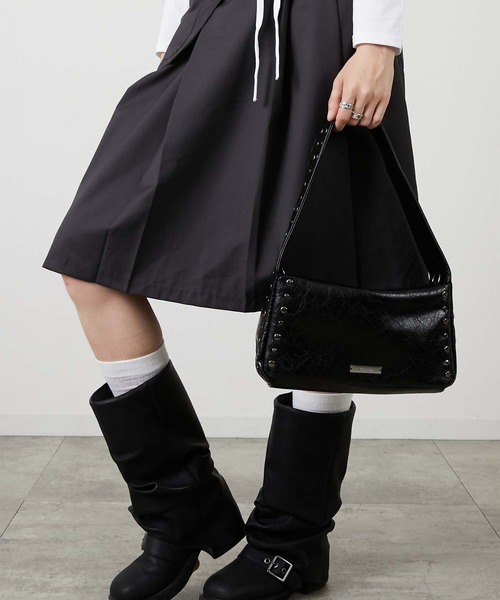 led.tokyo(レッドトウキョウ)の「【led.tokyo】2WAY STUDS BAG/2WAYスタッズバッグ(ショルダーバッグ・レディース・ホワイト/ブラック・FREE)」の10枚目の写真