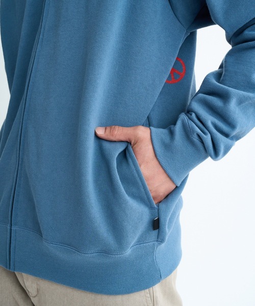 Quiksilver（クイックシルバー）の「COLD WAYS SWEAT ZIP /クイックシルバーバックプリントジップアップフーディー・パーカー（パーカー・メンズ・ブラック/ブルー/グレー・MEDIUM/LARGE/X-LARGE）」の17枚目の写真