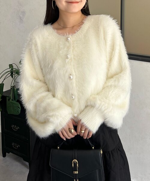 prose verse（プロズヴェール）の「【前後2way】パールボタンシャギーニットカーデ（カーディガン/ボレロ・レディース・アイボリー/ブラック/グレー/イエロー/ピンク・FREE）」の2枚目の写真